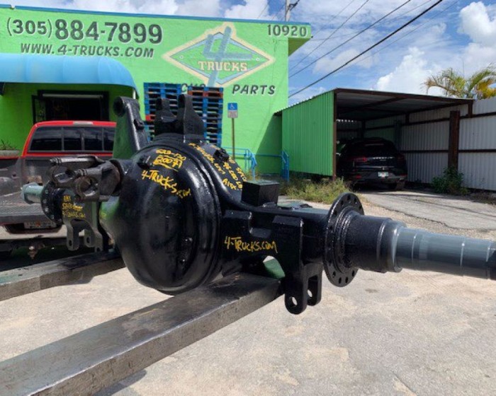 2007 SPICER S23-170 AXLE HOUSINGS