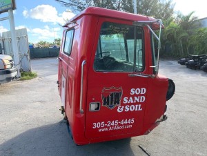 1997 VOLVO VOLVO-GM DAY CAB CABS 