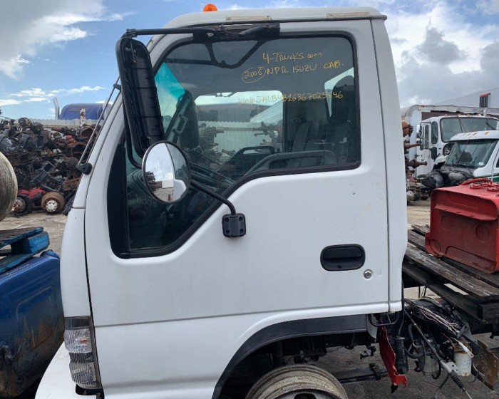 2006 ISUZU NOR CABS 