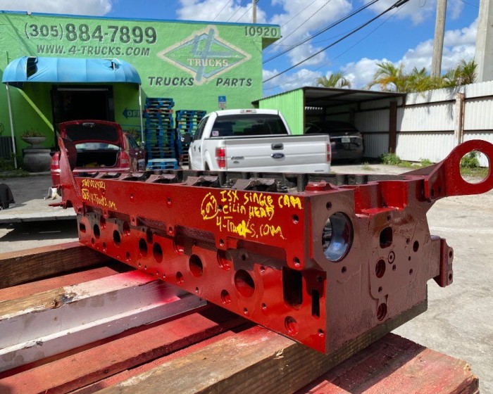 2013 CUMMINS ISX CYLINDER HEAD ENGINE
