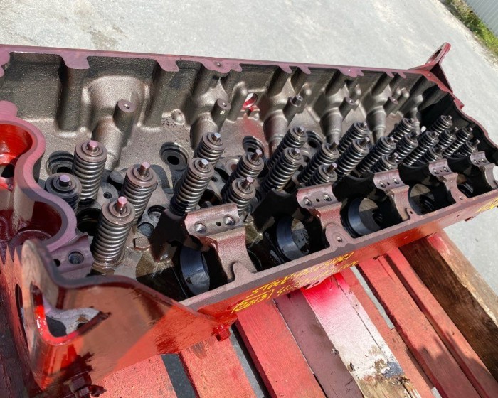 2013 CUMMINS ISX CYLINDER HEAD ENGINE