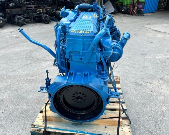 2006 INTERNATIONAL DT466E ENGINE 250HP
