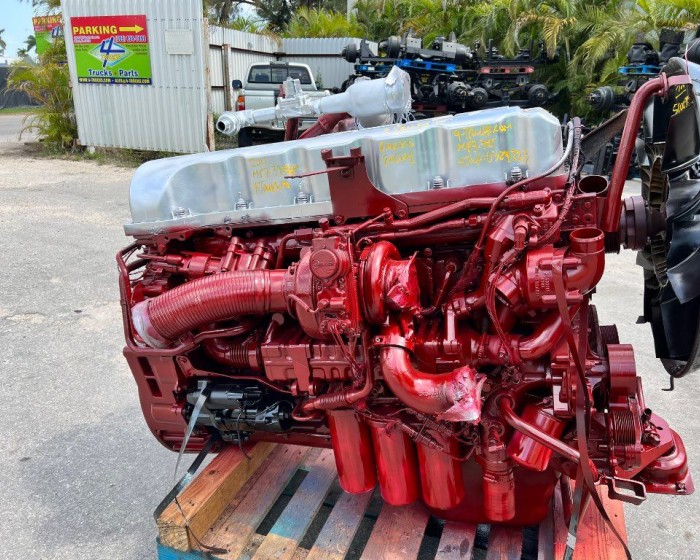 2011 MACK MP7 ENGINE 395HP