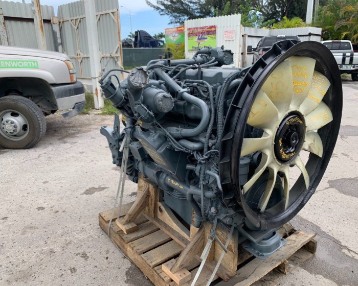 2006 MACK AC-380  ENGINES 380 HP