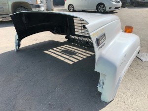 2003 GMC C6500 HOODS 