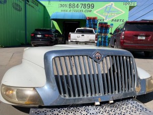 2012 INTERNATIONAL 4300-4900 HOODS 