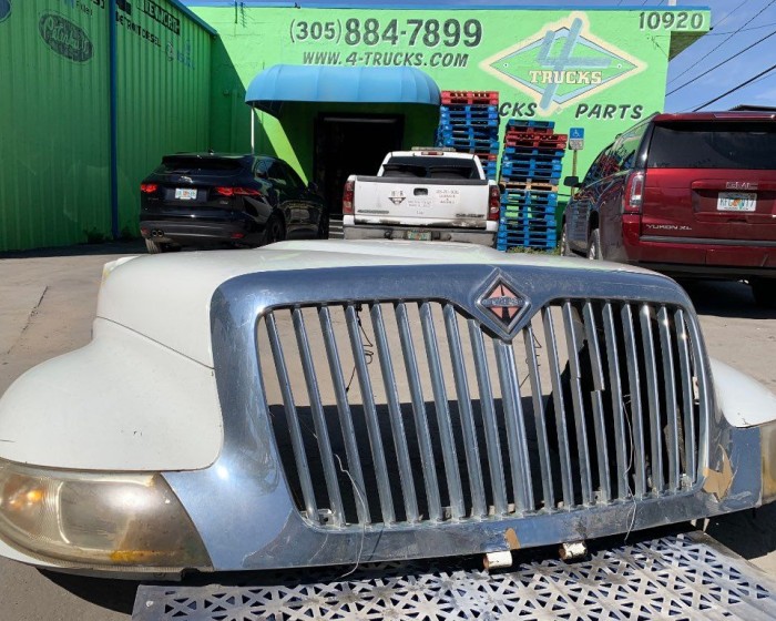 2012 INTERNATIONAL 4300-4900 HOODS 