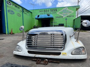 2008 FREIGHTLINER COLUMBIA HOODS 