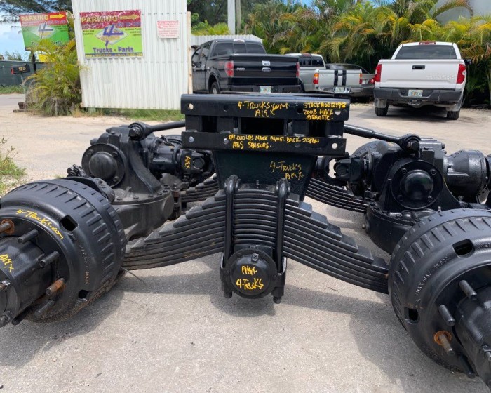 2008 MACK CAMEL BACK SUSPENSION TANDEMS RATIO 4.64