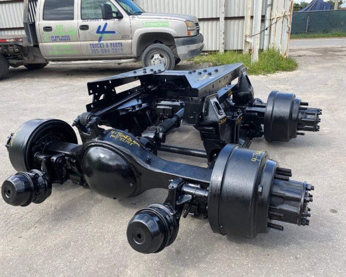 2011 HENDRICKSON HENDRICKSON SPRING SUSPENSSION TANDEMS 3.73