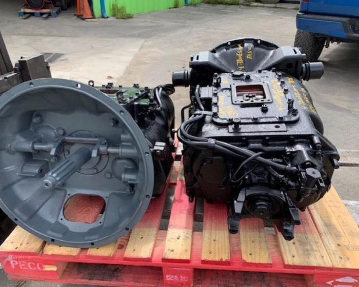 2002 EATON FULLER RTX-13710B TRANSMISSIONS 10 SPEED