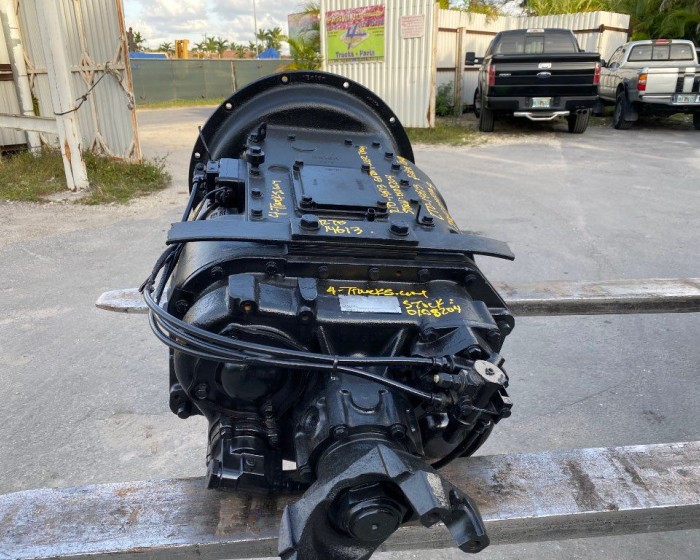 1992 EATON-FULLER RTO-14613 TRANSMISSIONS 13 SPEED