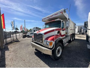 2003 MACK CV713 DUMP TRUCK