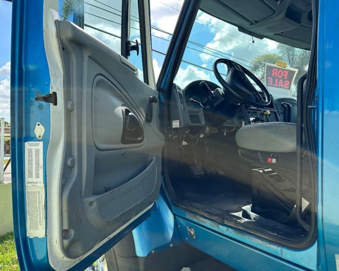 2006 INTERNATIONAL SF647 DUMP TRUCK