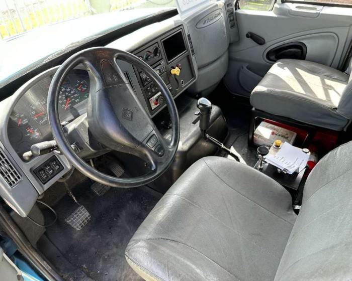 2006 INTERNATIONAL SF647 DUMP TRUCK