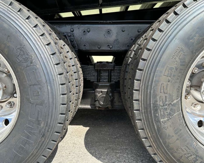 2006 INTERNATIONAL SF647 DUMP TRUCK