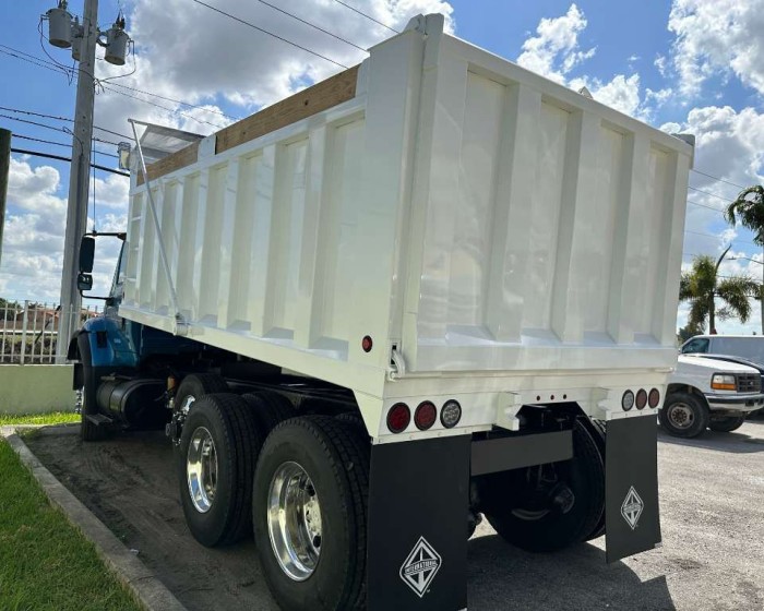 2006 INTERNATIONAL SF647 DUMP TRUCK