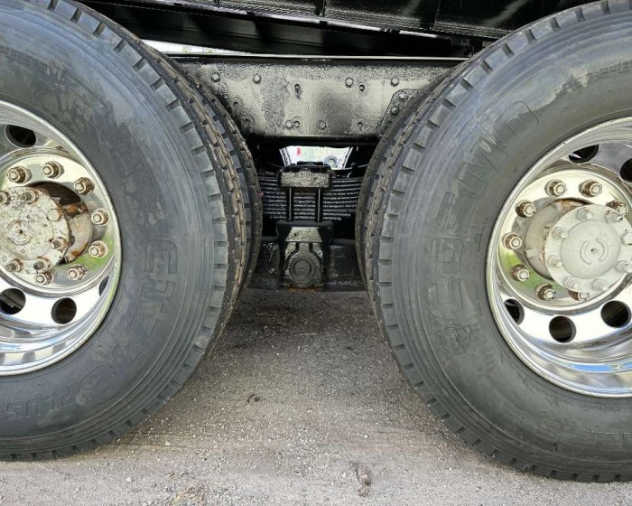 2006 INTERNATIONAL SF647 DUMP TRUCK