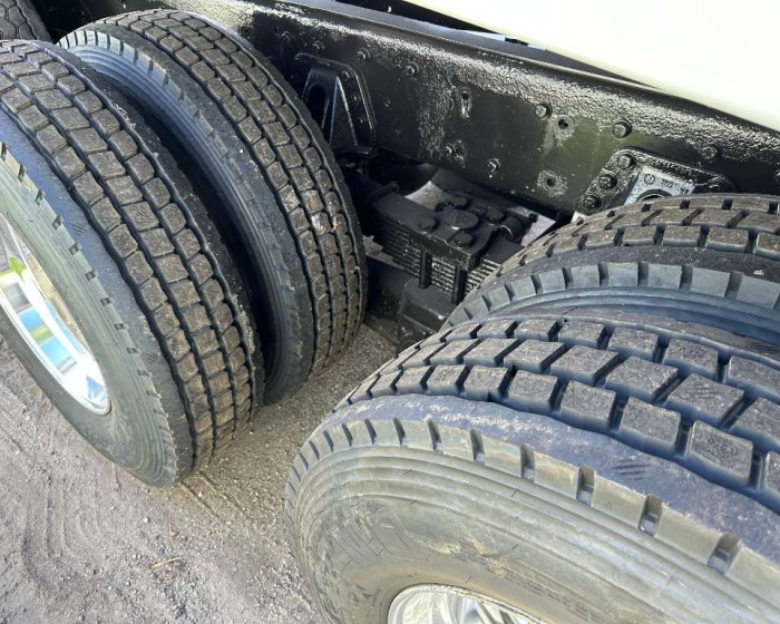 2006 INTERNATIONAL SF647 DUMP TRUCK