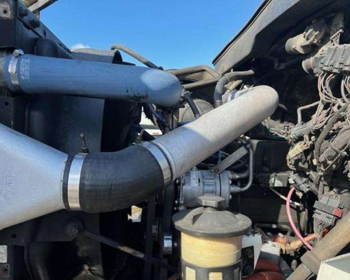 1988 INTERNATIONAL SA515 GARBAGE TRUCK