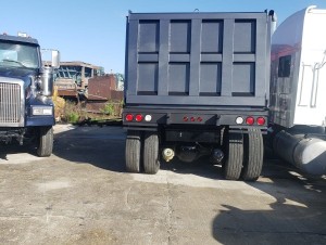 2004 KENWORTH T800 DUMP TRUCK