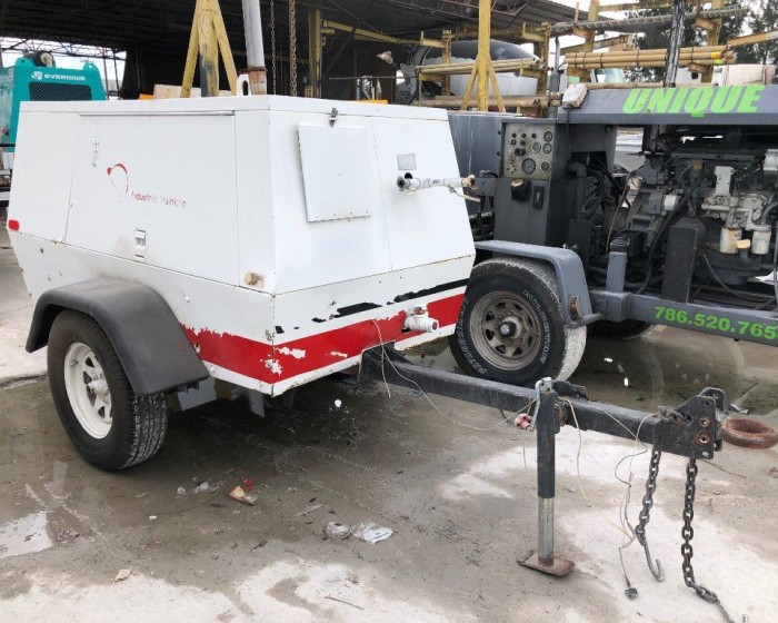 2001 SULLAIR 185-DPQ-JD AIR COMPRESSORS