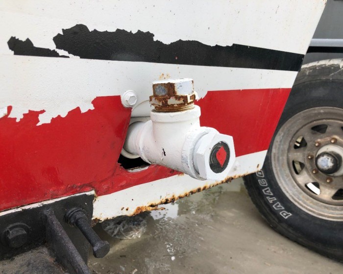 2001 SULLAIR 185-DPQ-JD AIR COMPRESSORS