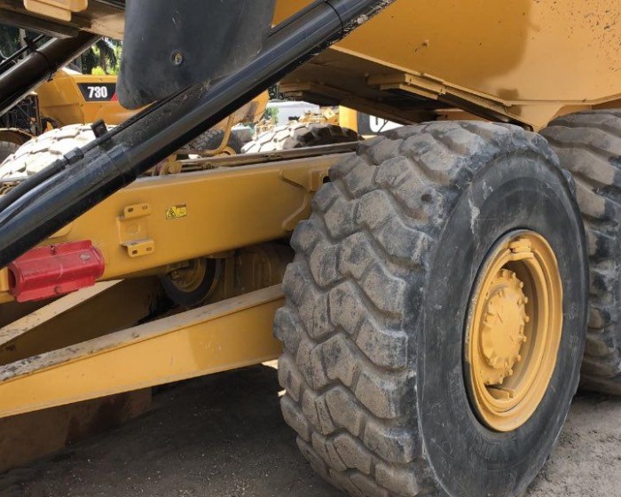 2005-2007 CATERPILLAR 725-730 ARTICULATED TRUCK