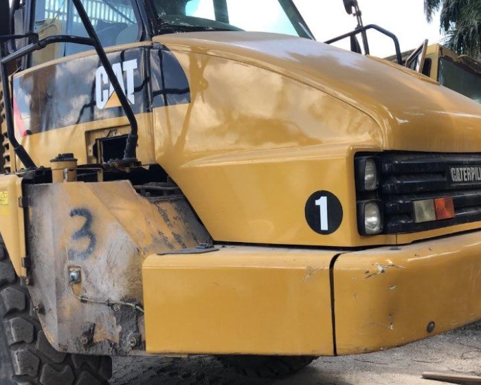 2011 CATERPILLAR 730 ARTICULATED TRUCK