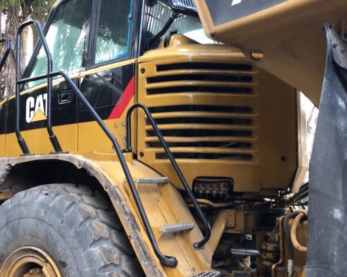 2011 CATERPILLAR 730 ARTICULATED TRUCK