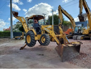 1996 JOHN DEERE 410D BACKHOE LOADER