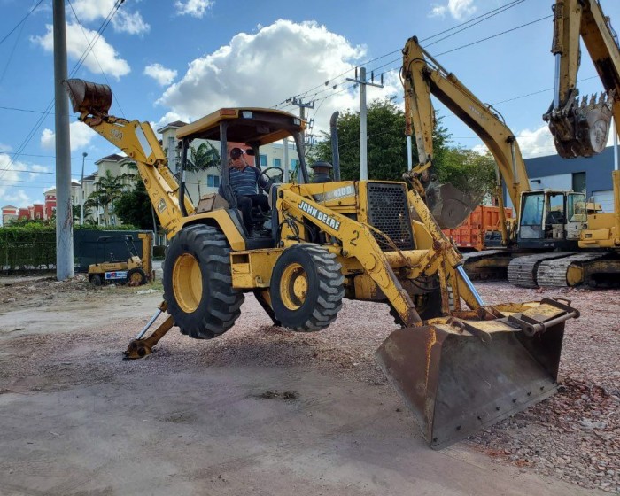 1996 JOHN DEERE 410D BACKHOE LOADER