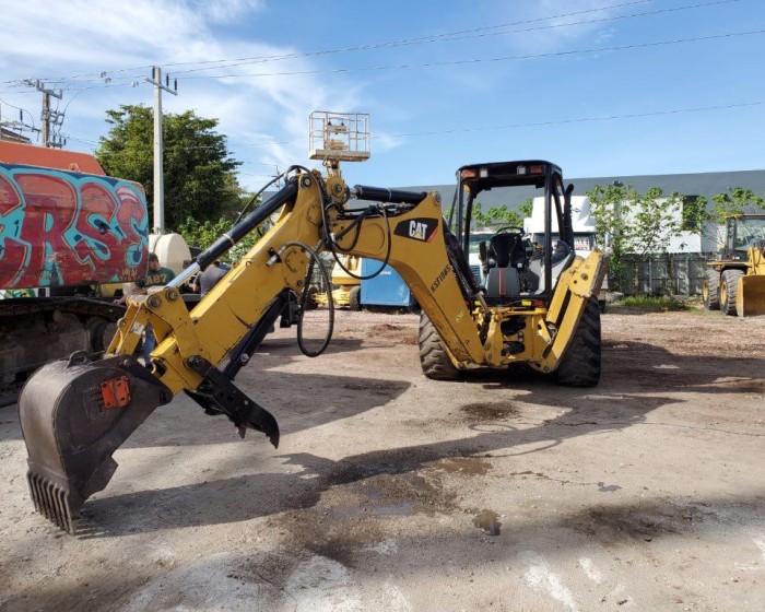 2015 CATERPILLAR 416F BACKHOE LOADER 4x4