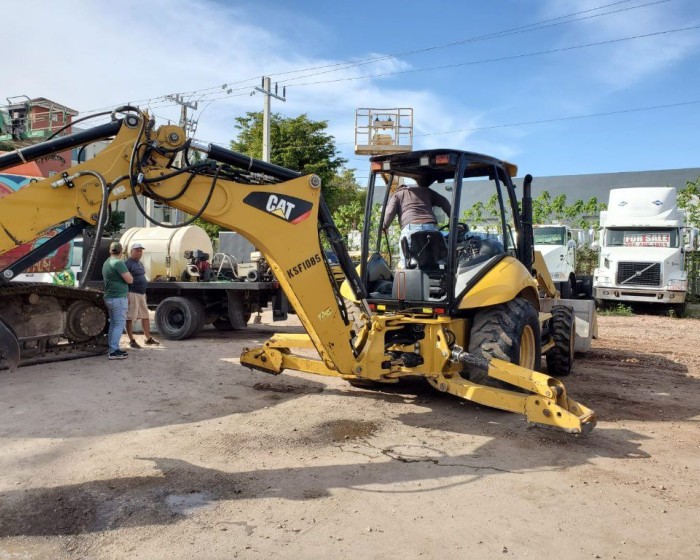 2015 CATERPILLAR 416F BACKHOE LOADER 4x4