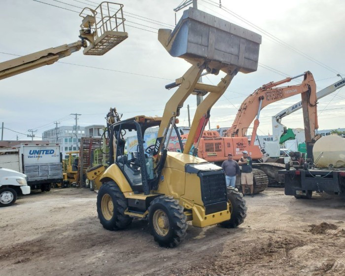 2015 CATERPILLAR 416F BACKHOE LOADER 4x4