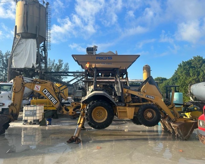 2001 JOHN DEERE 310SG BACKHOE LOADER