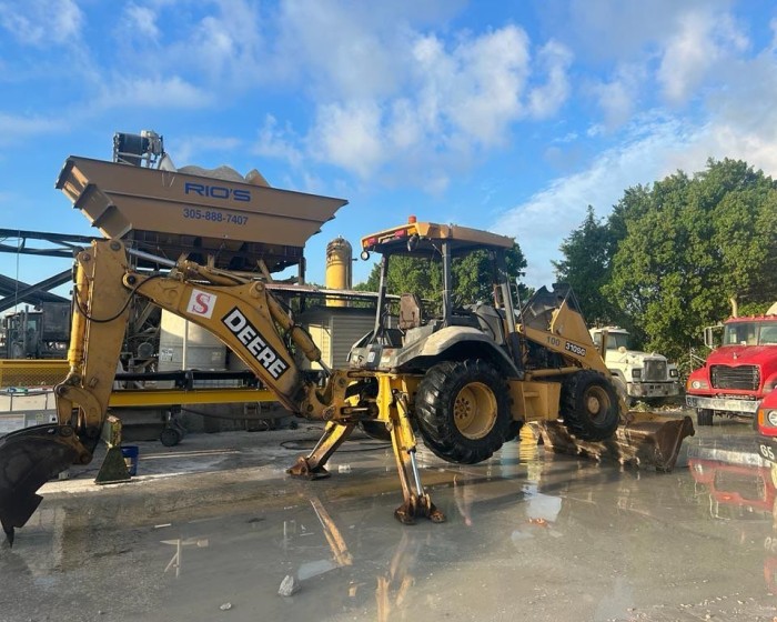 2001 JOHN DEERE 310SG BACKHOE LOADER