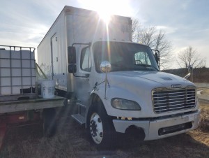2005 FREIGHTLINER DRY BOX TRUCK
