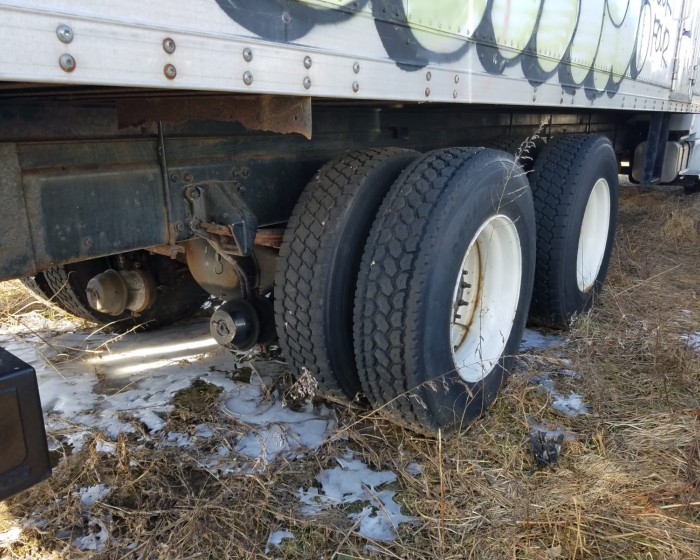 2005 FREIGHTLINER DRY BOX TRUCK