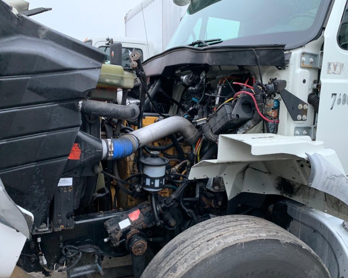 2006 INTERNATIONAL 7600 REEFER BOX TRUCK