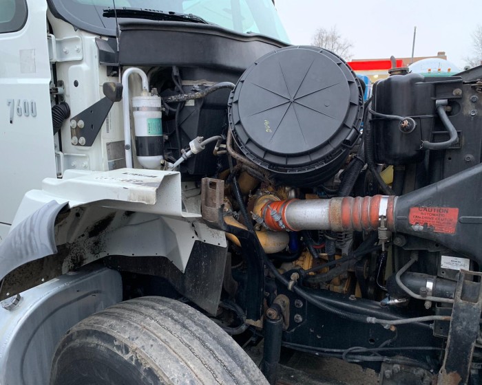2006 INTERNATIONAL 7600 REEFER BOX TRUCK