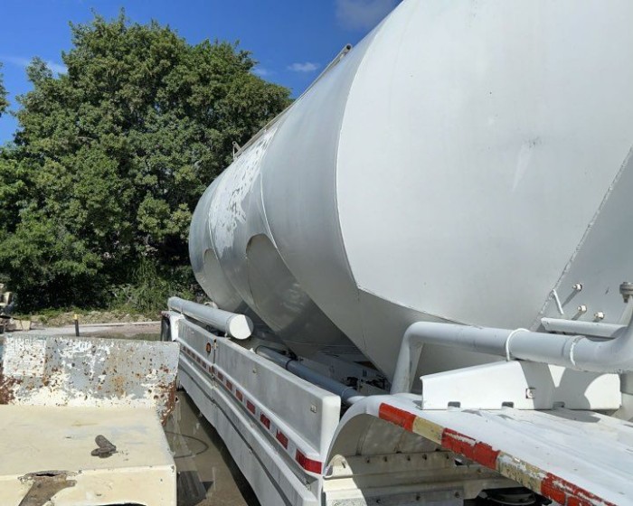 2006 HEIL  CEMENT TANKER TRAILER