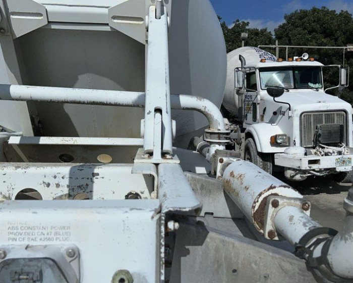 2006 HEIL  CEMENT TANKER TRAILER