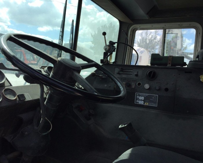 1996 KENWORTH T450 CONCRETE MIXER TRUCK