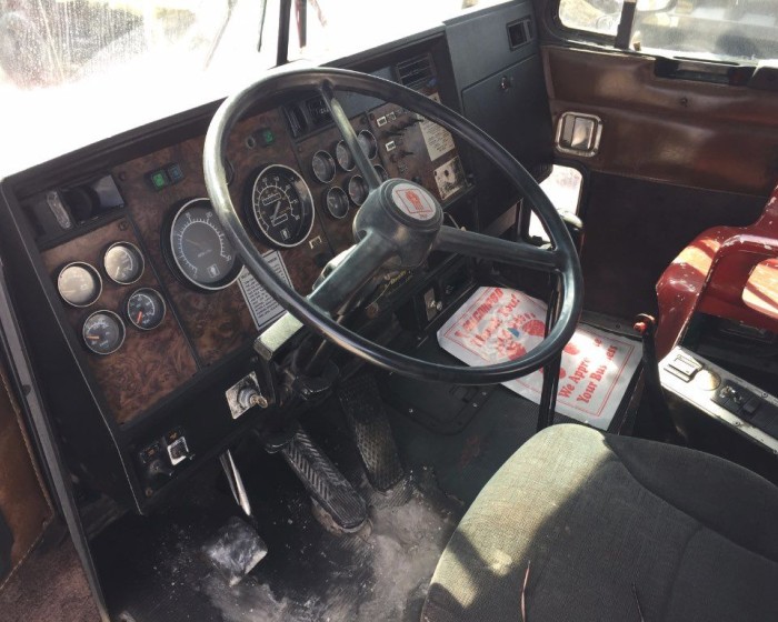 1996 KENWORTH T450 CONCRETE MIXER TRUCK