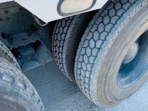 2006 INTERNATIONAL  CONCRETE MIXER TRUCK