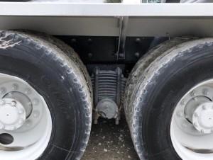 2007 MACK GRANITE CONCRETE MIXER TRUCK