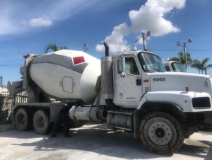 2002 INTERNATIONAL  CONCRETE MIXER TRUCK (3 UNITS @ PRICE)