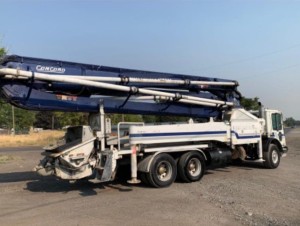 2005 MACK MR600 WITH CONCORD CONCRETE PUMP TRUCK