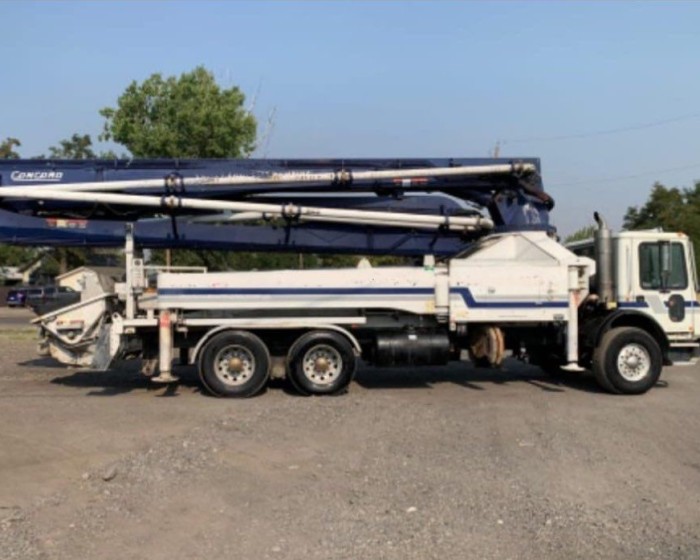 2005 MACK MR600 WITH CONCORD CONCRETE PUMP TRUCK